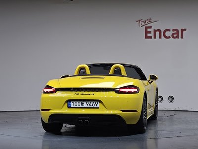 PORSCHE 718 - 4