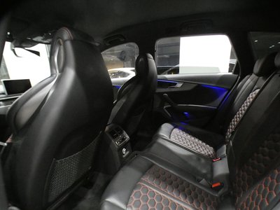 صورة مصغرة 28 لـ 2019 AUDI RS4 AVANT