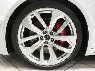 2019 AUDI RS4 AVANT 照片 6