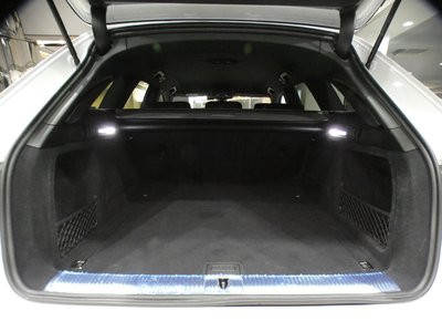 صورة مصغرة 30 لـ 2019 AUDI RS4 AVANT