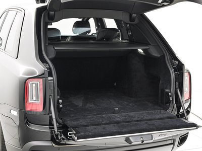صورة 32 لـ 2023 ROLLS-ROYCE CULLINAN