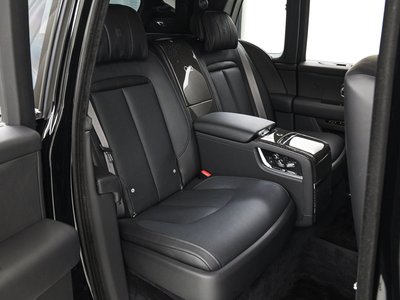 صورة 37 لـ 2023 ROLLS-ROYCE CULLINAN