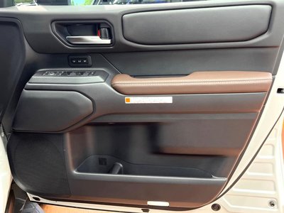 2024 Toyota LAND CRUISER 250 — миниатюра 32