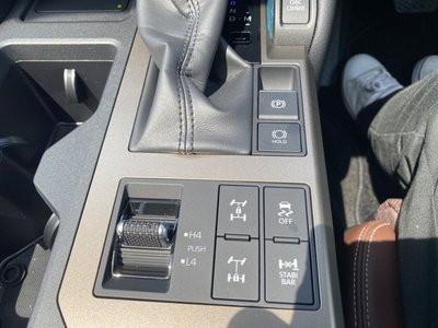 2024 Toyota LAND CRUISER 250 — миниатюра 22