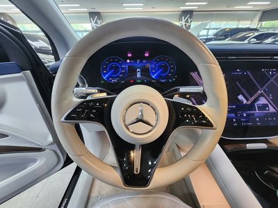 MERCEDES-BENZ EQS - 8