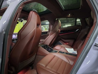 صورة 5 لـ 2025 Porsche PANAMERA