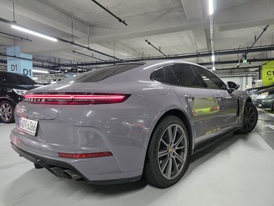 صورة 3 لـ 2025 Porsche PANAMERA