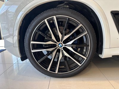2025 BMW X5 — миниатюра 33