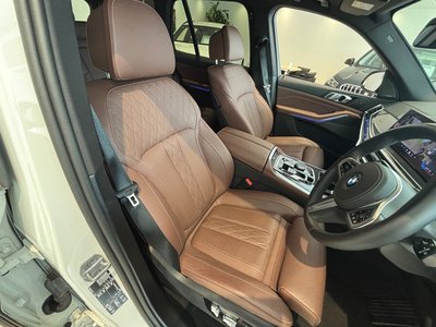 2025 BMW X5 — фото 10