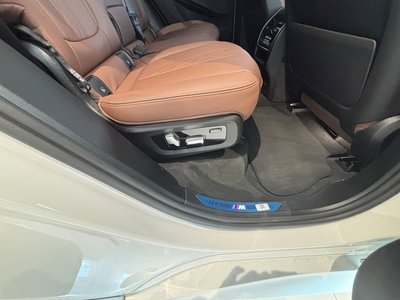2025 BMW X5 — миниатюра 27