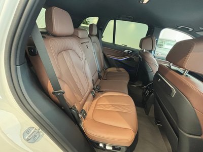 2025 BMW X5 — миниатюра 26