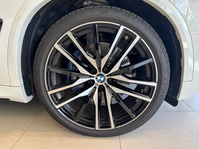 2025 BMW X5 — миниатюра 30