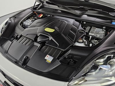 PORSCHE CAYENNE - 7