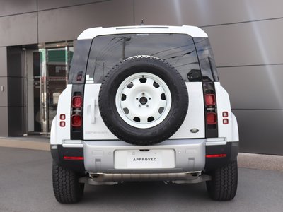 LAND ROVER DEFENDER - 6