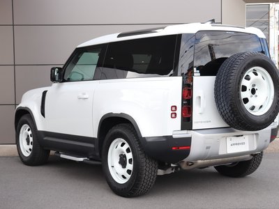 LAND ROVER DEFENDER - 5