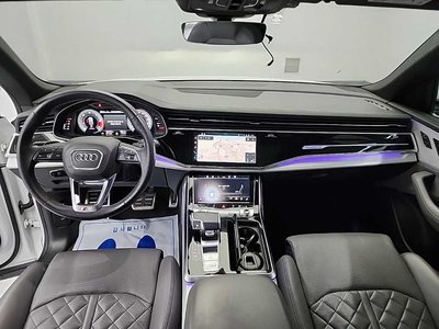 AUDI Q8 - 5
