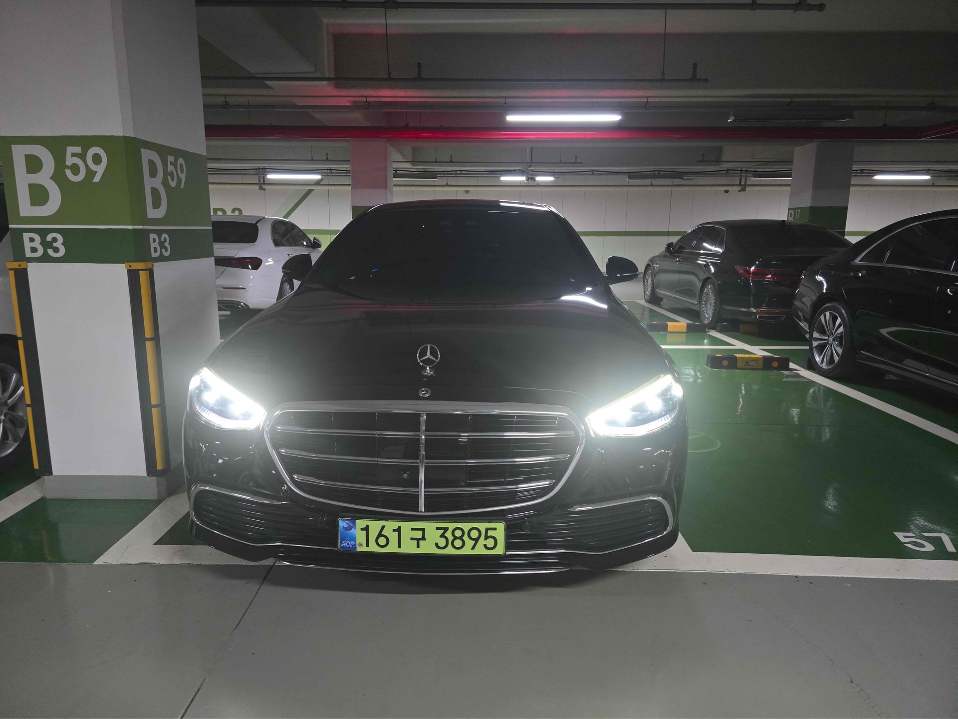 MERCEDES-BENZ S-CLASS - View 1