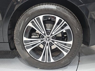 MERCEDES-BENZ E-CLASS - 8