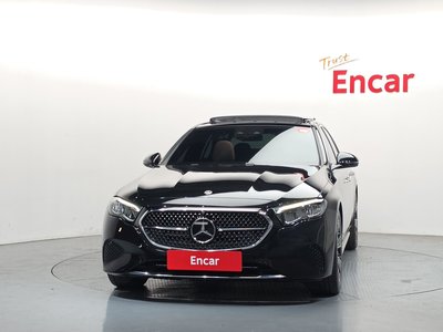 MERCEDES-BENZ E-CLASS - 2