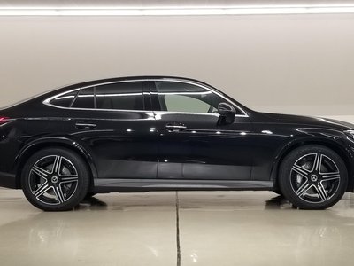 MERCEDES-BENZ GLC - 7