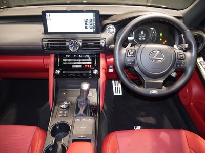LEXUS IS - 4
