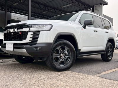 TOYOTA LAND CRUISER 300 - 2