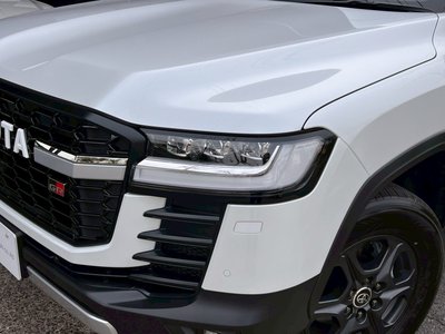 TOYOTA LAND CRUISER 300 - 4