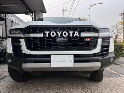 TOYOTA LAND CRUISER 300 - 10