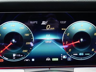 MERCEDES-BENZ E-CLASS - 8