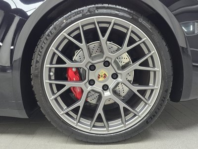 PORSCHE 911 - 8