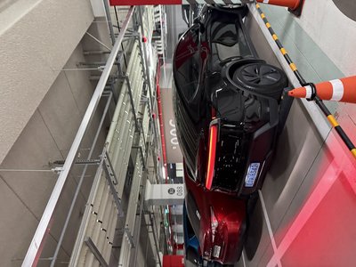 TESLA MODEL Y - 5