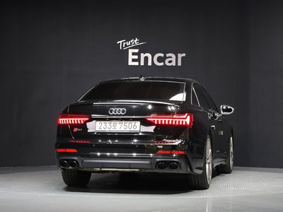 AUDI S6 - 3
