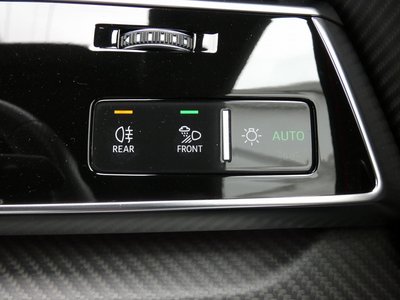 AUDI RS Q8 2022 thumbnail 28