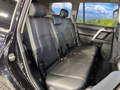 TOYOTA LAND CRUISER PRADO - 9