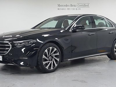 MERCEDES-BENZ E-CLASS - 1