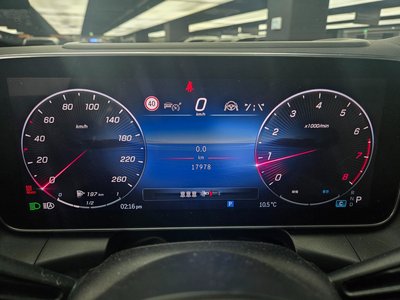 MERCEDES-BENZ GLC - 7