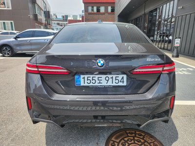 BMW 5 SERIES - 2