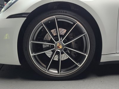 PORSCHE 911 - 6