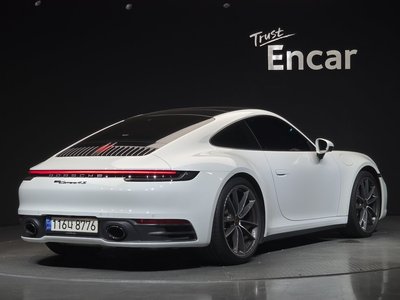 PORSCHE 911 - 4