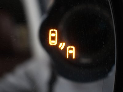 TOYOTA LAND CRUISER - 10