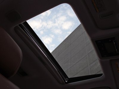 TOYOTA LAND CRUISER - 4