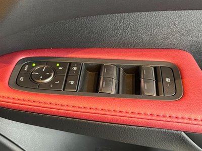 صورة مصغرة 47 لـ 2025 Lexus RX