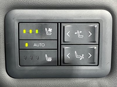2025 Toyota ALPHARD thumbnail 35