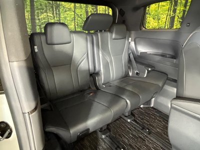 2025 Toyota ALPHARD photo 9