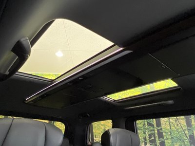 2025 Toyota ALPHARD photo 7