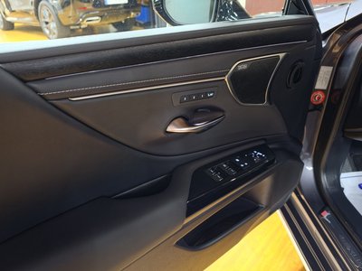 صورة مصغرة 11 لـ 2025 Lexus ES