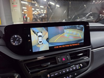 صورة مصغرة 12 لـ 2025 Lexus ES