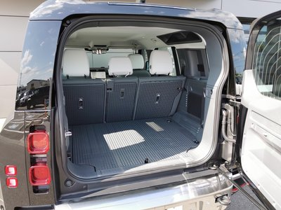 صورة مصغرة 23 لـ 2025 LAND Rover DEFENDER