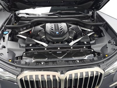 BMW X7 - 7