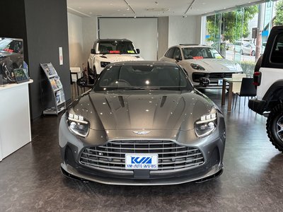2025 Aston Martin DB12 照片 6